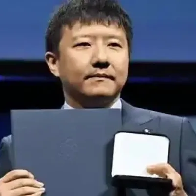 邓煜急眼怼Anthropic，竟然分不清蒸馏和学习公开知识